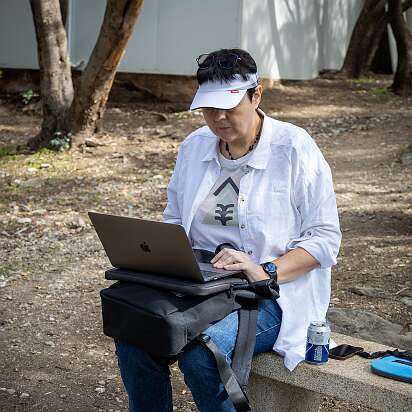 Афины, Акрополь Билеты на вход в Акрополь мы купили. Но в билетах регламентировано время входа. В нашем случае (кажется) с 14 часов местного времени. И пока мы ждем, а я...